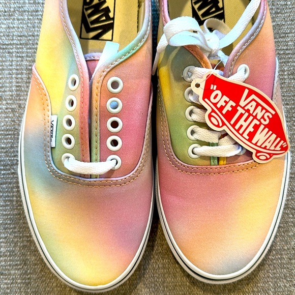 Vans Authentic Women’s 8.5 - Picture 3 of 8